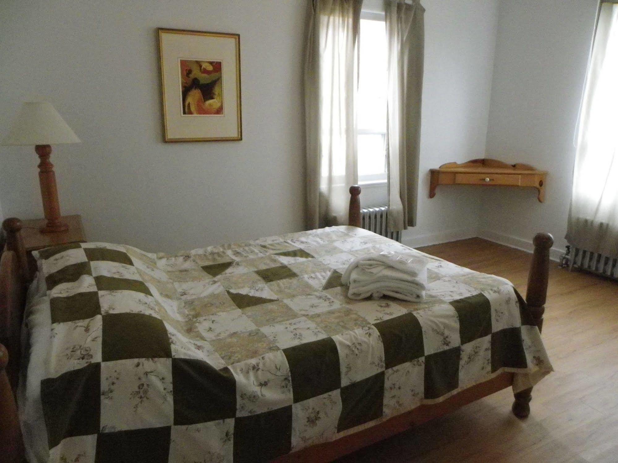 Auberge Du Presbytere De Riviere-Eternite Riviere Eternite Екстер'єр фото